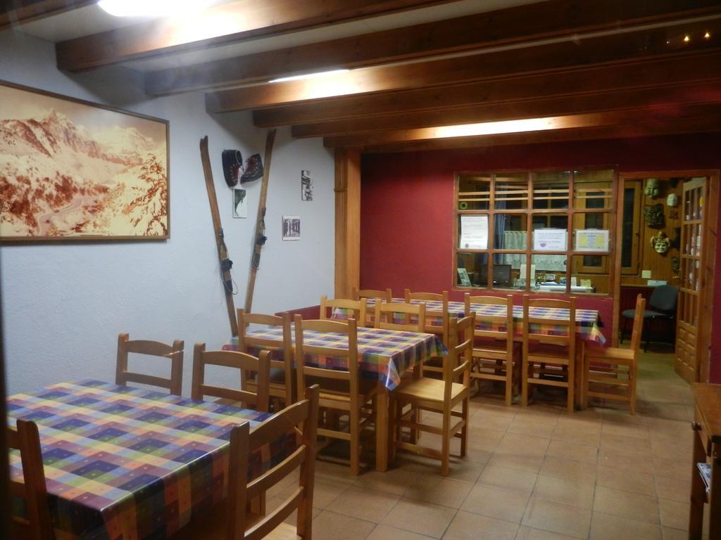 Albergue "El Aguila" Candanchú Dış mekan fotoğraf